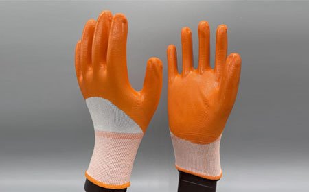 Maintenance instructions for nitrile gloves: